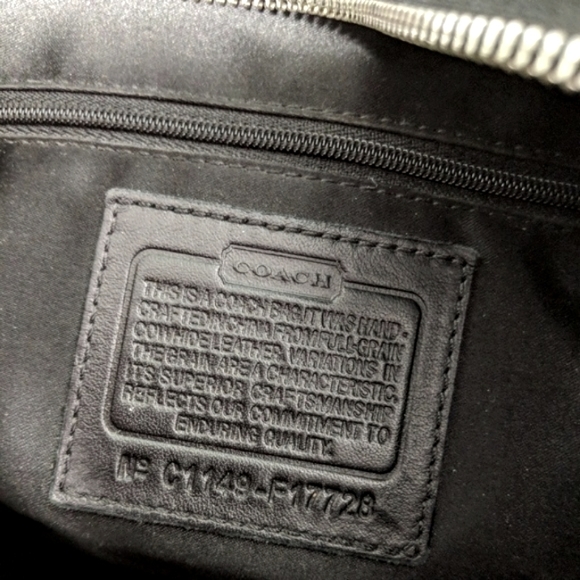 Coach Signature Logo Patent Leather Black Purse - Picture 1 of 2
